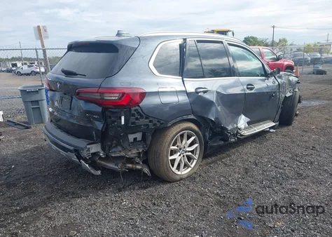 2021 BMW X5 xDrive40I z USA, uszkodzony, nr VIN 5UXCR6C07M9E38101